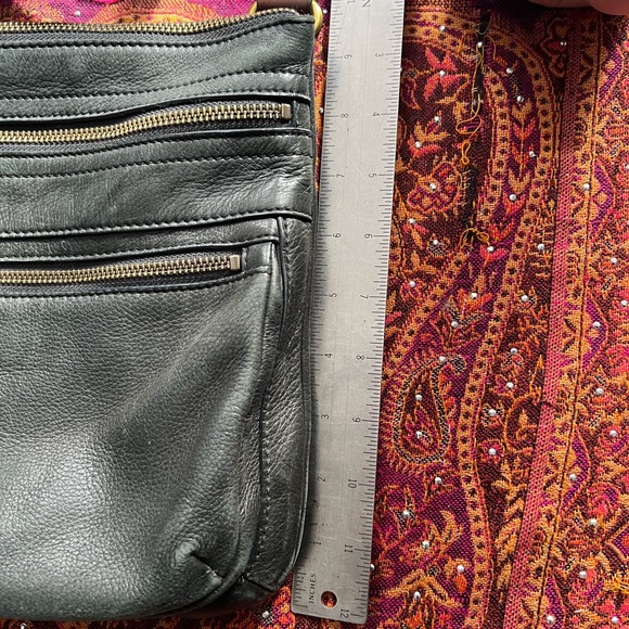 Fossil Black Leather Crossbody Bag with Brass Accents - Picture 4 of 11